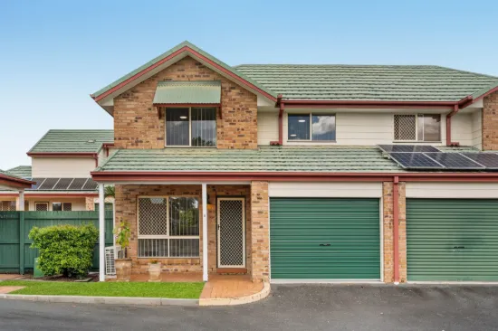 2/116 Meadowlands Road, Carina, Qld 4152