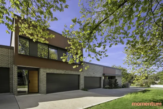 2/12 Ligar Place, Holder, ACT 2611
