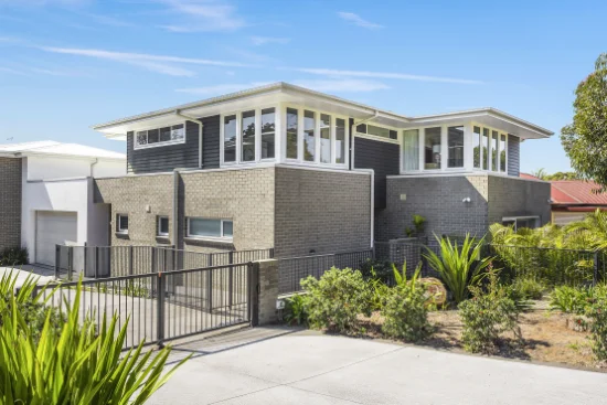2/127 Denman Avenue, Caringbah, NSW 2229