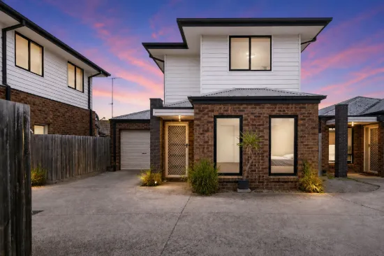 2/13-15 Carruthers Court, Thomson, Vic 3219