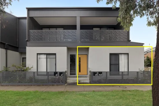 2/130 Grassbird Drive, Point Cook, Vic 3030
