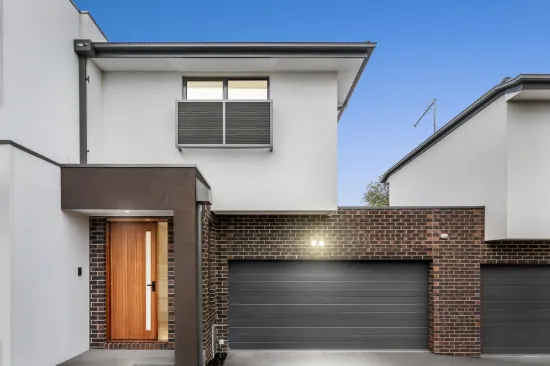 2/1419 Centre Road, Clayton, Vic 3168