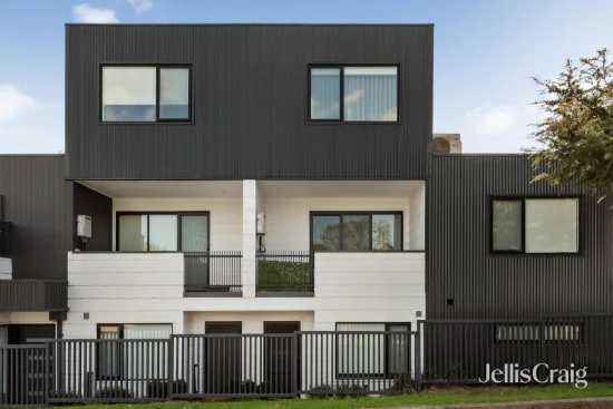 2/153A Albert Street, Preston, Vic 3072