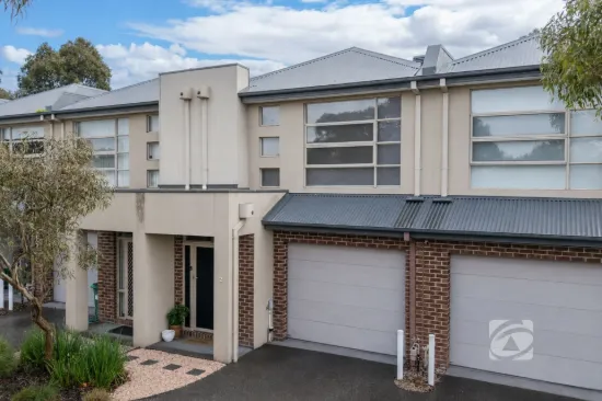 2/16-20 Honeysuckle Close, Pakenham, Vic 3810