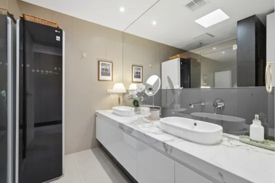 2/17 Peel Street, Kew, Vic 3101-Image
