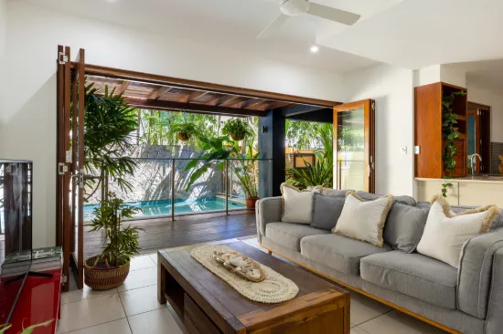 2/18 Andrews Close, Port Douglas, Qld 4877