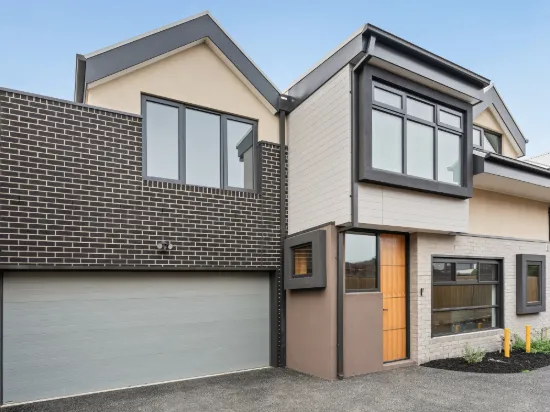 2/20 Cannes Avenue, Bonbeach, Vic 3196