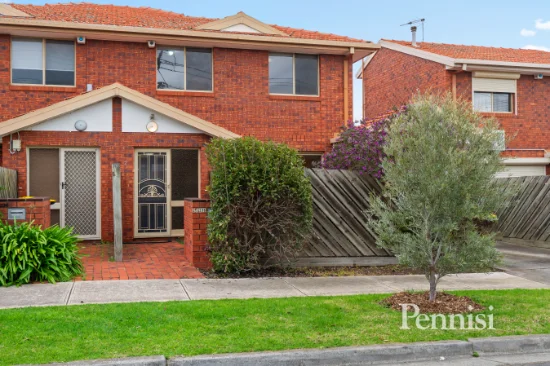 2/236 Melrose Drive, Tullamarine, Vic 3043