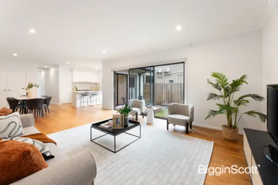 2/240 Morack Road, Vermont South, Vic 3133