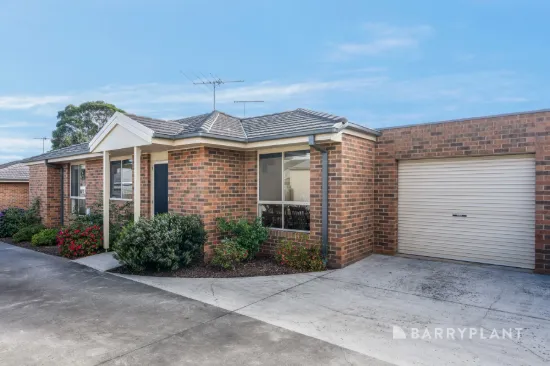 2/25 Clarke Avenue, Belmont, Vic 3216