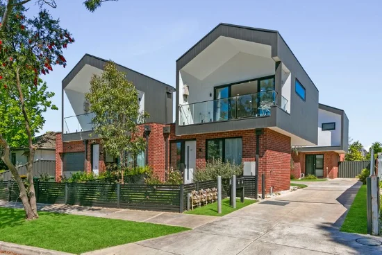 2/25 Eisenhower street, Reservoir, Vic 3073 - For Sale