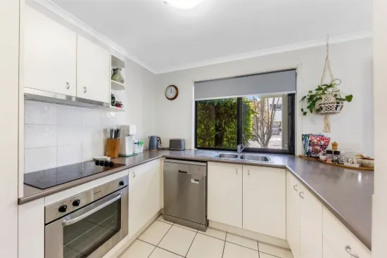 2/2A Swan Street, Beerwah, Qld 4519-Image