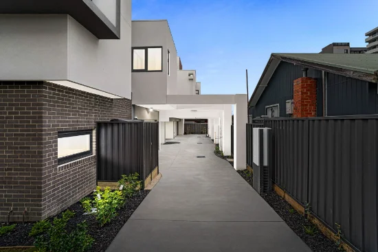 2 & 3/854 Blackburn Road, Clayton, Vic 3168