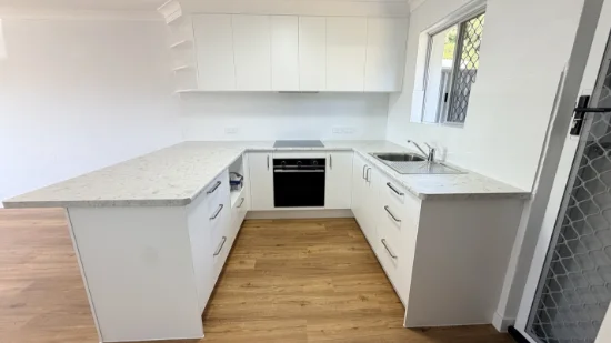 2/3 Down Street, Scarness, Qld 4655
