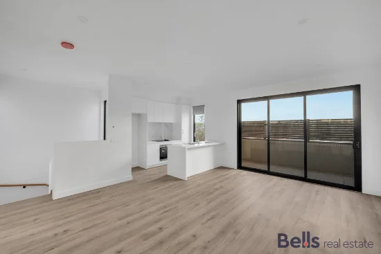2/31 Willaton Street, St Albans, Vic 3021