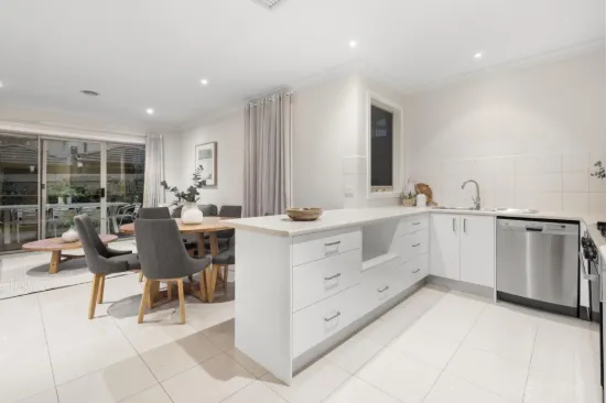 2/318 Maroondah Highway, Ringwood, Vic 3134-Image