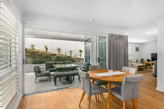 2/34 Robertson Street, Coniston, NSW 2500