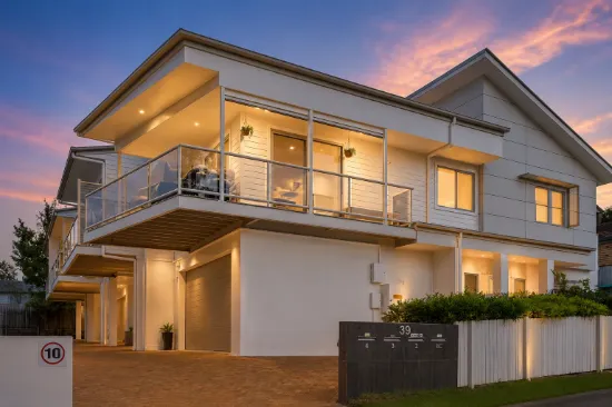 2/39 Sankey Street, Carina, Qld 4152