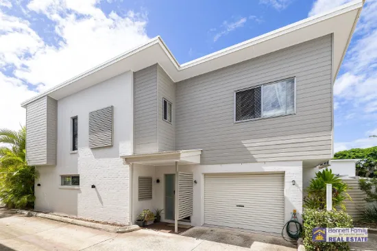 2/4 Moore Street, Victoria Point, Qld 4165