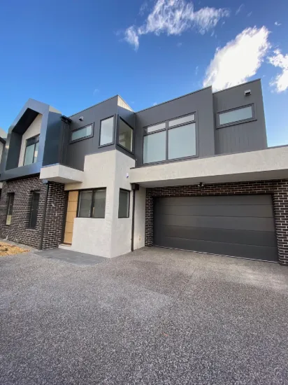 2/43 Middle Road, Maribyrnong, Vic 3032