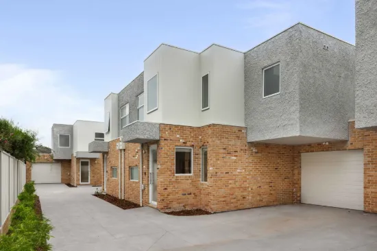 2/45 Watt Avenue, Oak Park, Vic 3046