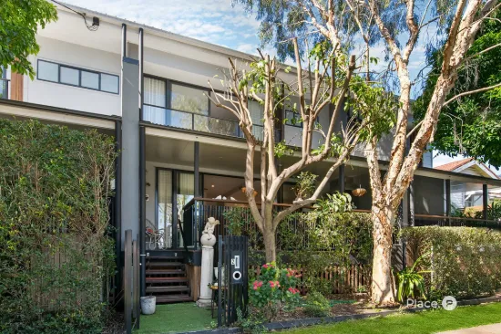 2/48 Stuart Street, Bulimba, Qld 4171