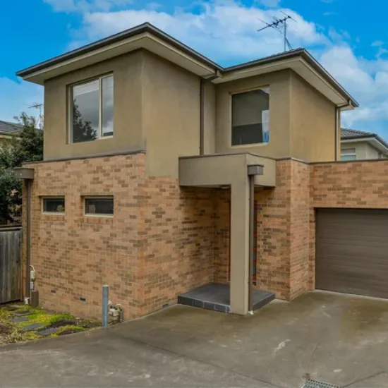 2/5 Old Plenty Road, South Morang, Vic 3752