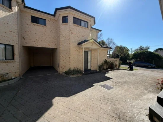 2/50 Pearce St, Liverpool, NSW 2170