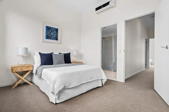 2/5036 Emerald Island Drive, Carrara, Qld 4211-Image