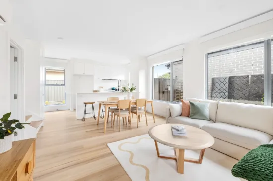 2/52 Corrigan Avenue, Brooklyn, Vic 3012