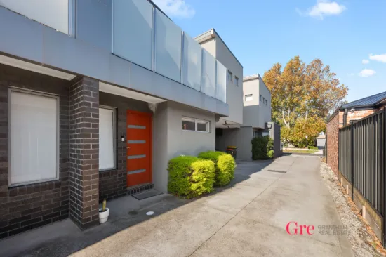 2/6 Green St, Airport West, Vic 3042-Image