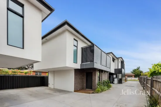 2/6 Josephine Grove, Preston, Vic 3072