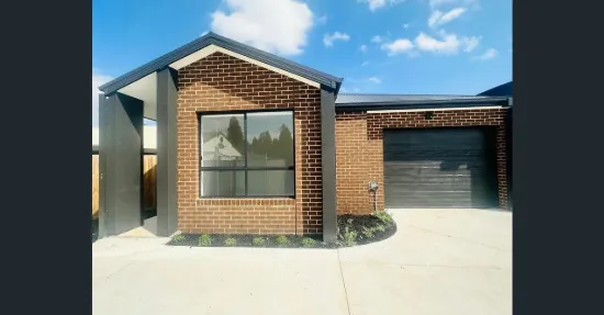 2/64a Fairbairn Dr, Corio, Vic 3214