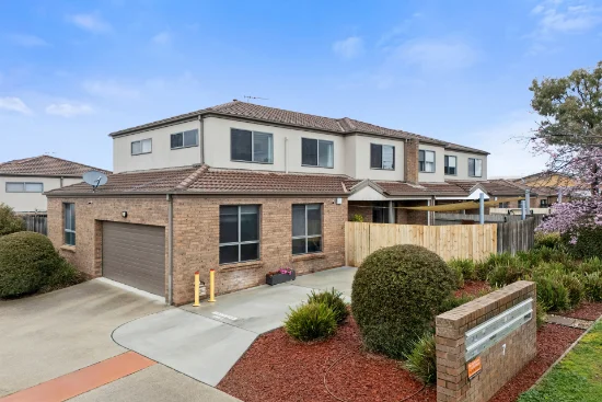 2/7 Waterloo Street, Queanbeyan, NSW 2620
