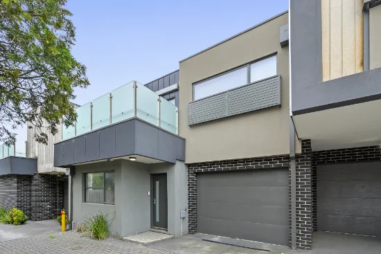 2/70 Jensen Road, Preston, Vic 3072 - For Rent