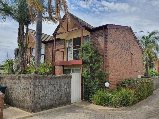 2/71 Wallala Avenue, Park Holme, SA 5043