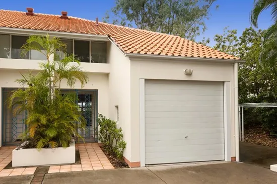 2/710 Sherwood Rd, Sherwood, Qld 4075