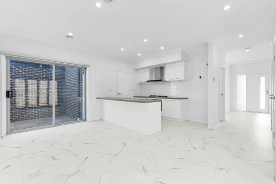 2/74 Scotsburn Avenue, Clayton, Vic 3168