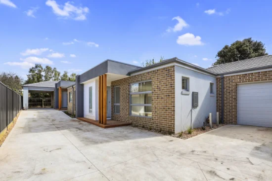 2/8 Larcombe Street, Highton, Vic 3216