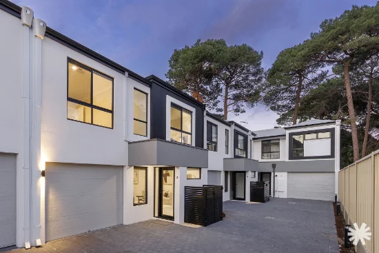 2/81 Walanna Drive, Karawara, WA 6152