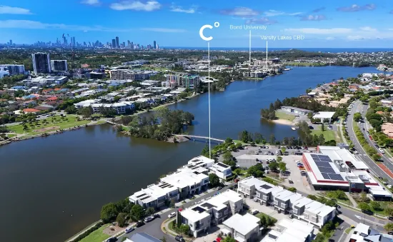 2/9 South Bay Drive, Varsity Lakes, Qld 4227