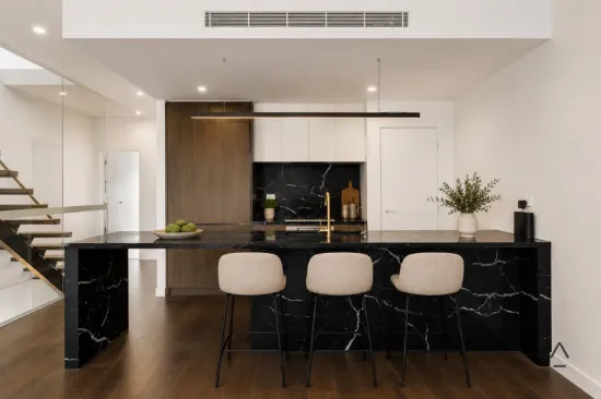 2/95 Beach Road, Mentone, Vic 3194