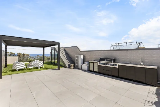 2/95 Beach Road, Mentone, Vic 3194-Image