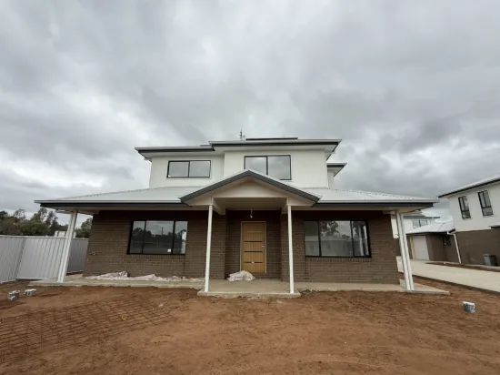 2 Hebden Street, Lockhart, NSW 2656