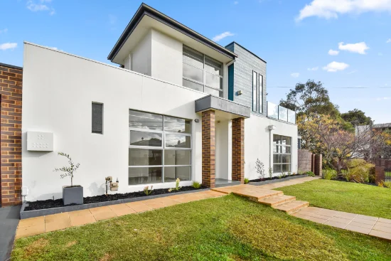 2 Sterling Avenue, Highett, Vic 3190 - For Rent