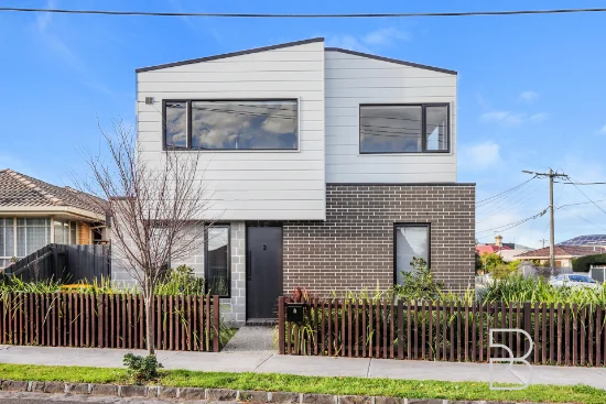 2 Sydenham Street, Seddon, Vic 3011