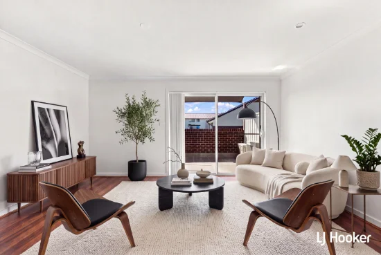 20/2 Clare Burton Crescent, Franklin, ACT 2913