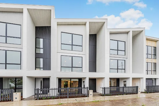 21 Panama Road, Cranbourne West VIC 3977-Image
