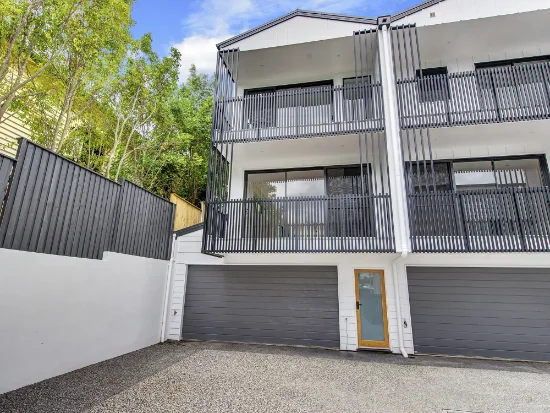 22 Combles Street, Camp Hill, Qld 4152