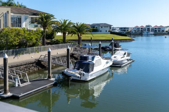 2249 Glengallon Way, Hope Island, Qld 4212-Image
